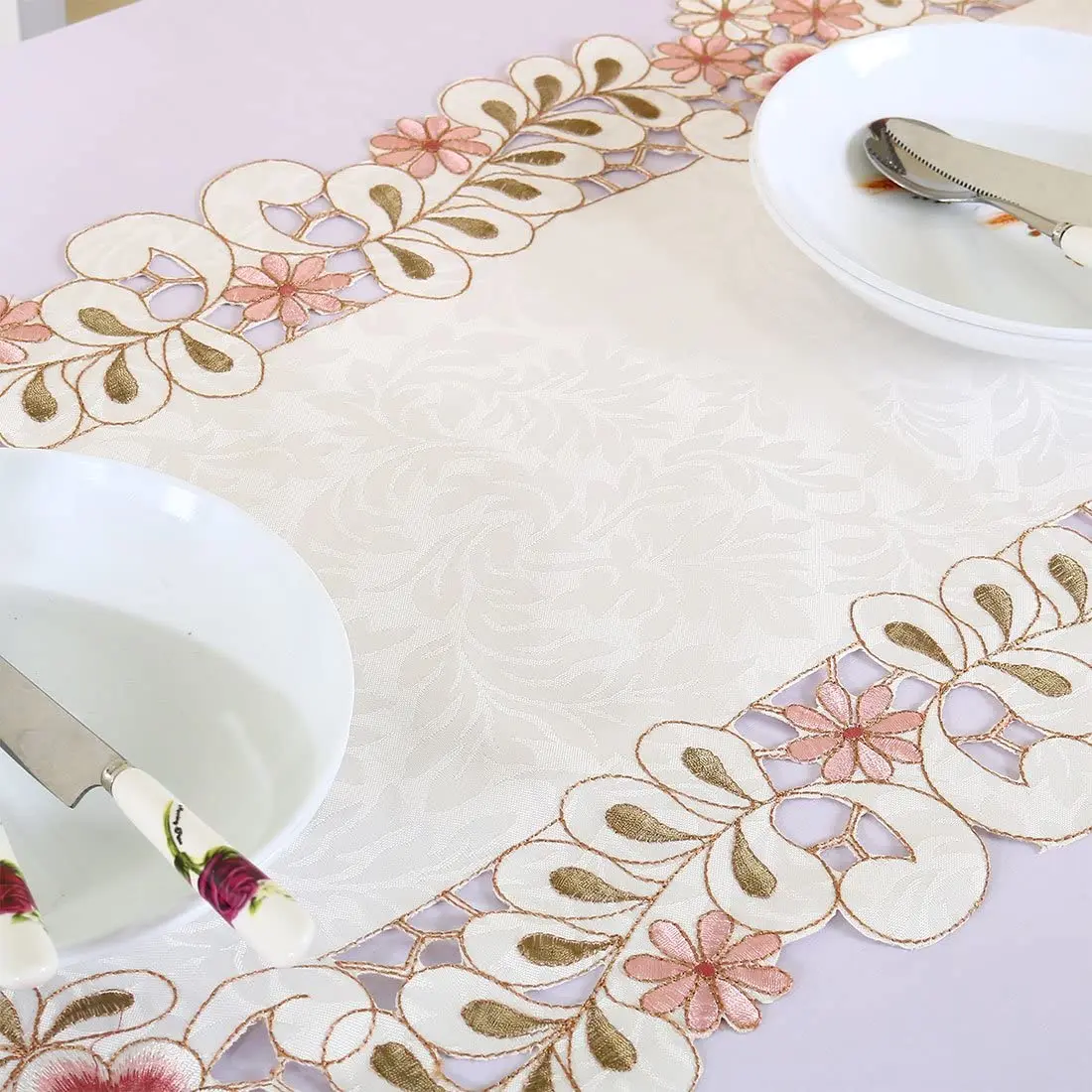 Exquisite Pastoral Embroidered Table Runner Cream Satin Jacquard Fabric Flower Tablecloth Runner for TV Cabinet Home Decoration
Exquisite Pastoral Embroidered Table Runner Cream Satin Jacquard Fabric Flower Tablecloth Runner for TV Cabinet Home Decoration