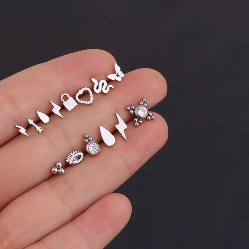 1PC 20G Lock SnakeZircon Eye Stud Earrings for Women Piercing Cartilage Earring Minimalist Small Cute Earings Jewelry 
1PC 20G Lock SnakeZircon Eye Stud Earrings for Women Piercing Cartilage Earring Minimalist Small Cute Earings Jewelry