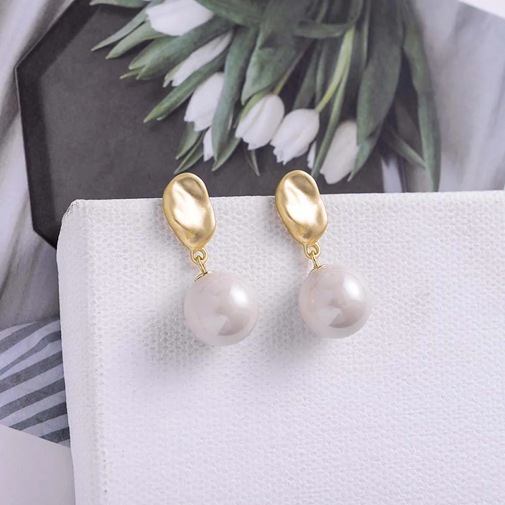The New European Contracted Bohemia Style Pearl Earrings Fashion Tide Restoring Ancient Ways Of Jewelry Accessories 
The New European Contracted Bohemia Style Pearl Earrings Fashion Tide Restoring Ancient Ways Of Jewelry Accessories