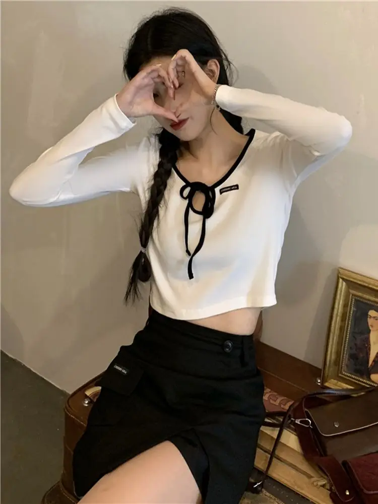 2021 Spring Women Long Sleeve T-Shirts Lace-Up Patchwork Ruffles Trendy Sweet Lovely Crop Tops Sexy Females Leisure Chic All-Mat 
2021 Spring Women Long Sleeve T-Shirts Lace-Up Patchwork Ruffles Trendy Sweet Lovely Crop Tops Sexy Females Leisure Chic All-Mat
