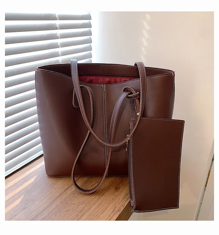 Bags 2021 Autumn and Winter New Fashion Retro Large-capacity Shoulder Bag Trendy Casual Mother and Daughter Bag
Bags 2021 Autumn and Winter New Fashion Retro Large-capacity Shoulder Bag Trendy Casual Mother and Daughter Bag