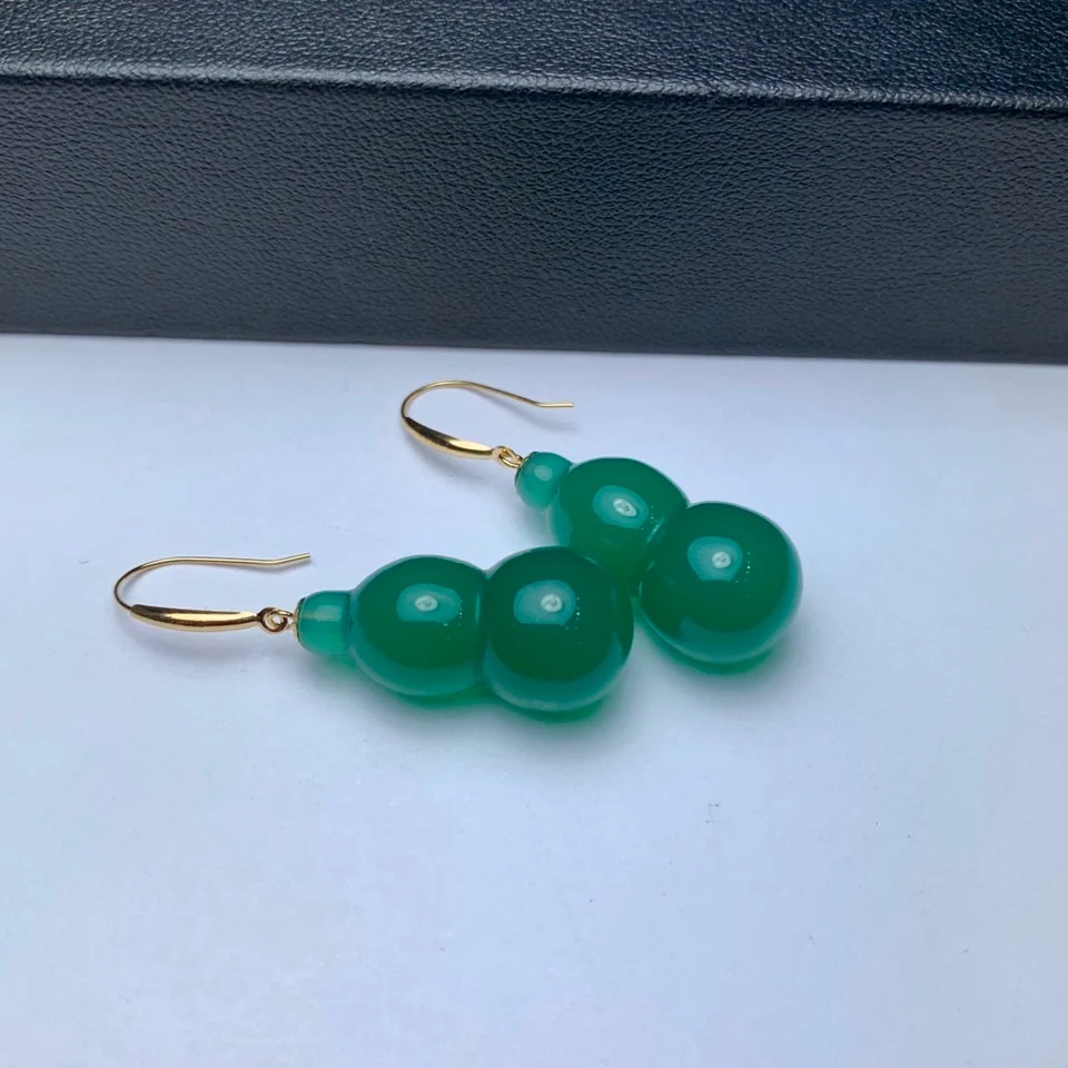 SHILOVEM 18k yellow gold real natural green chalcedony earrings new wholesale Fine women party gift 10*17mm myme101766ys
SHILOVEM 18k yellow gold real natural green chalcedony earrings new wholesale Fine women party gift 10*17mm myme101766ys