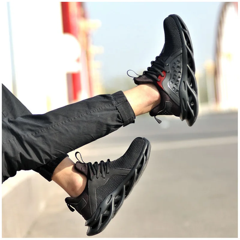 Men's Shoes 
Men's Shoes