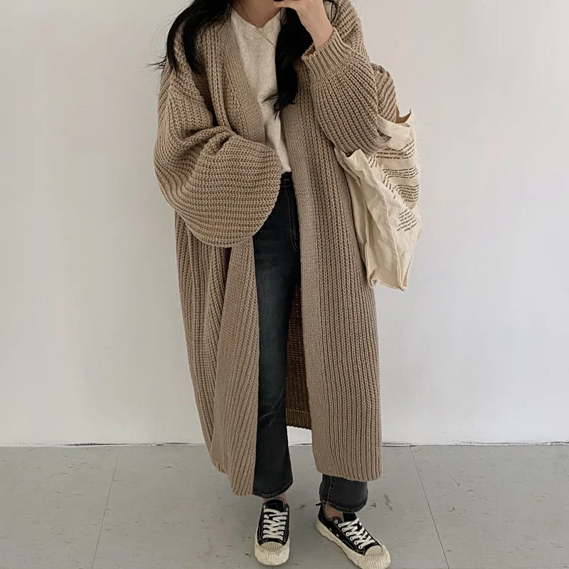 Cardigan Women's Sweater 2021 Winter Korean V-neck Warm Knitted Cardigan Casual Long Loose Coat Solid Oversized Outwear
Cardigan Women's Sweater 2021 Winter Korean V-neck Warm Knitted Cardigan Casual Long Loose Coat Solid Oversized Outwear