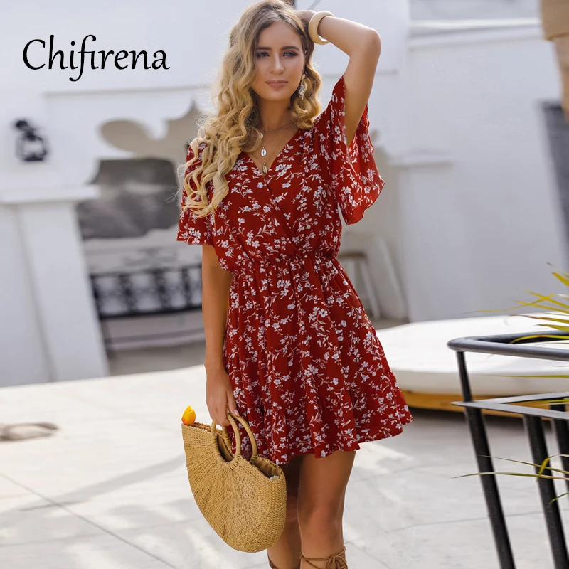 Chifirena Summer Women Dress 2021 Floral Print Tunic Mini Dresses for Women Beach Bohemian Sexy Red Sundress Party Vestidos
Chifirena Summer Women Dress 2021 Floral Print Tunic Mini Dresses for Women Beach Bohemian Sexy Red Sundress Party Vestidos