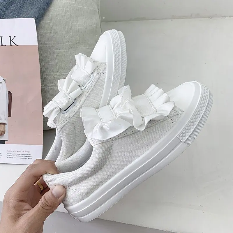 Running Shoes Women's Canvas Shoes 2021 Casual Classic Sports Shoes Women Outdoor Flats Light White Sneakers Ladies Loafers
Running Shoes Women's Canvas Shoes 2021 Casual Classic Sports Shoes Women Outdoor Flats Light White Sneakers Ladies Loafers