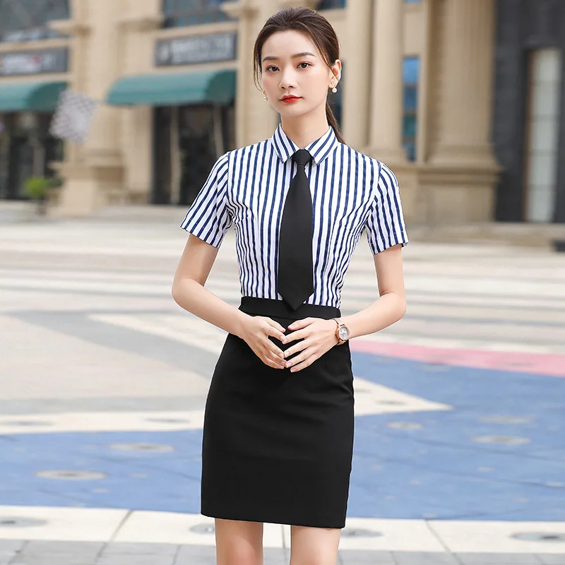 Men's Lapel vertical stripe short sleeve shirt Summer Cotton men's and women's same professional shirt tooling
Men's Lapel vertical stripe short sleeve shirt Summer Cotton men's and women's same professional shirt tooling