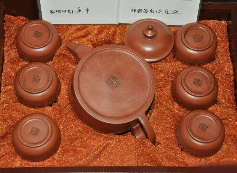wedding decoration China Yixing Zisha Pottery master made Fine Teapot Flagon Tea Pot&Teacup cup Set
wedding decoration China Yixing Zisha Pottery master made Fine Teapot Flagon Tea Pot&Teacup cup Set