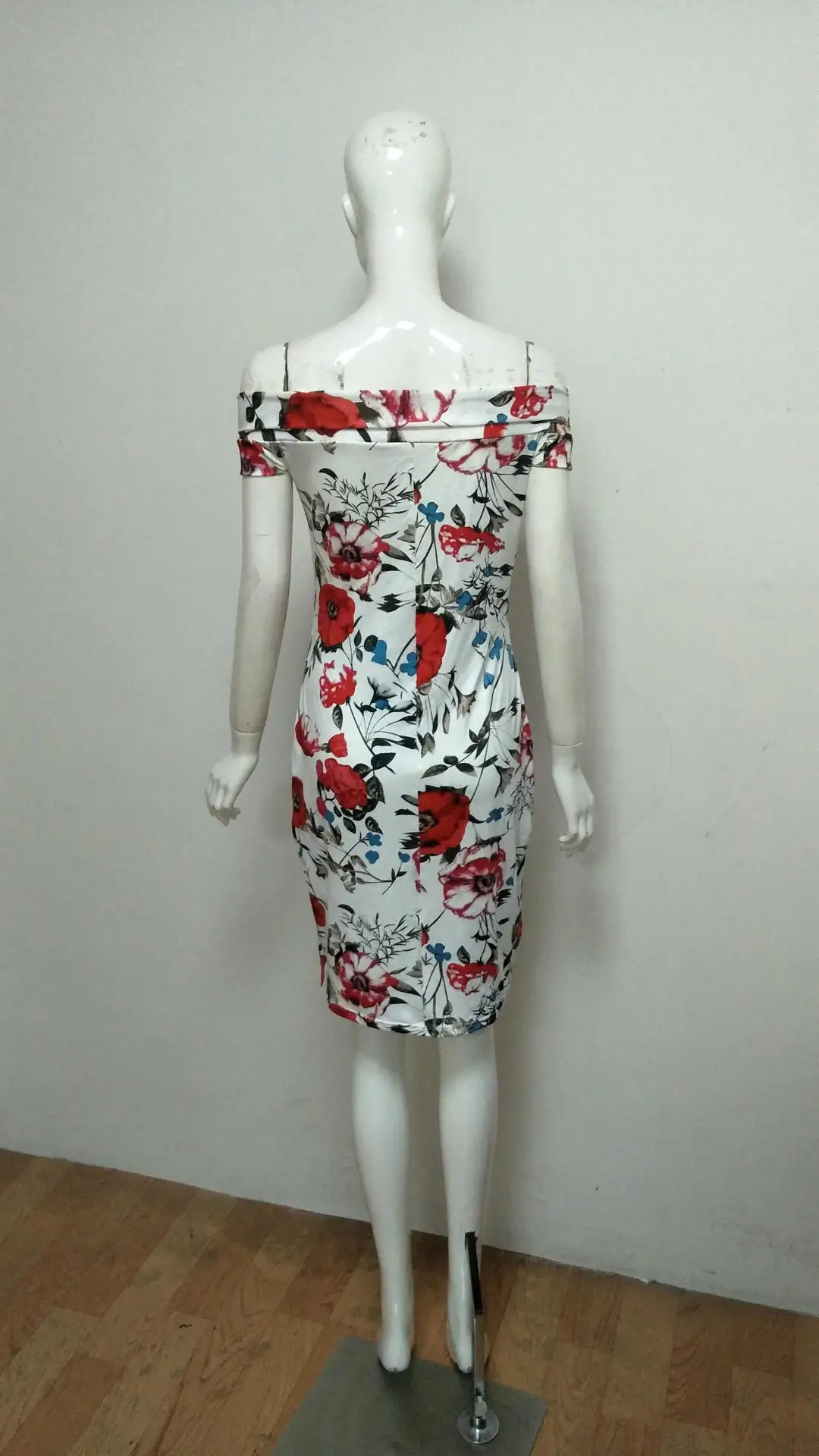 New Nightclub Women's Sexy Dress Bag Hip Party Skirt Dresses For Women Summer 2021
New Nightclub Women's Sexy Dress Bag Hip Party Skirt Dresses For Women Summer 2021