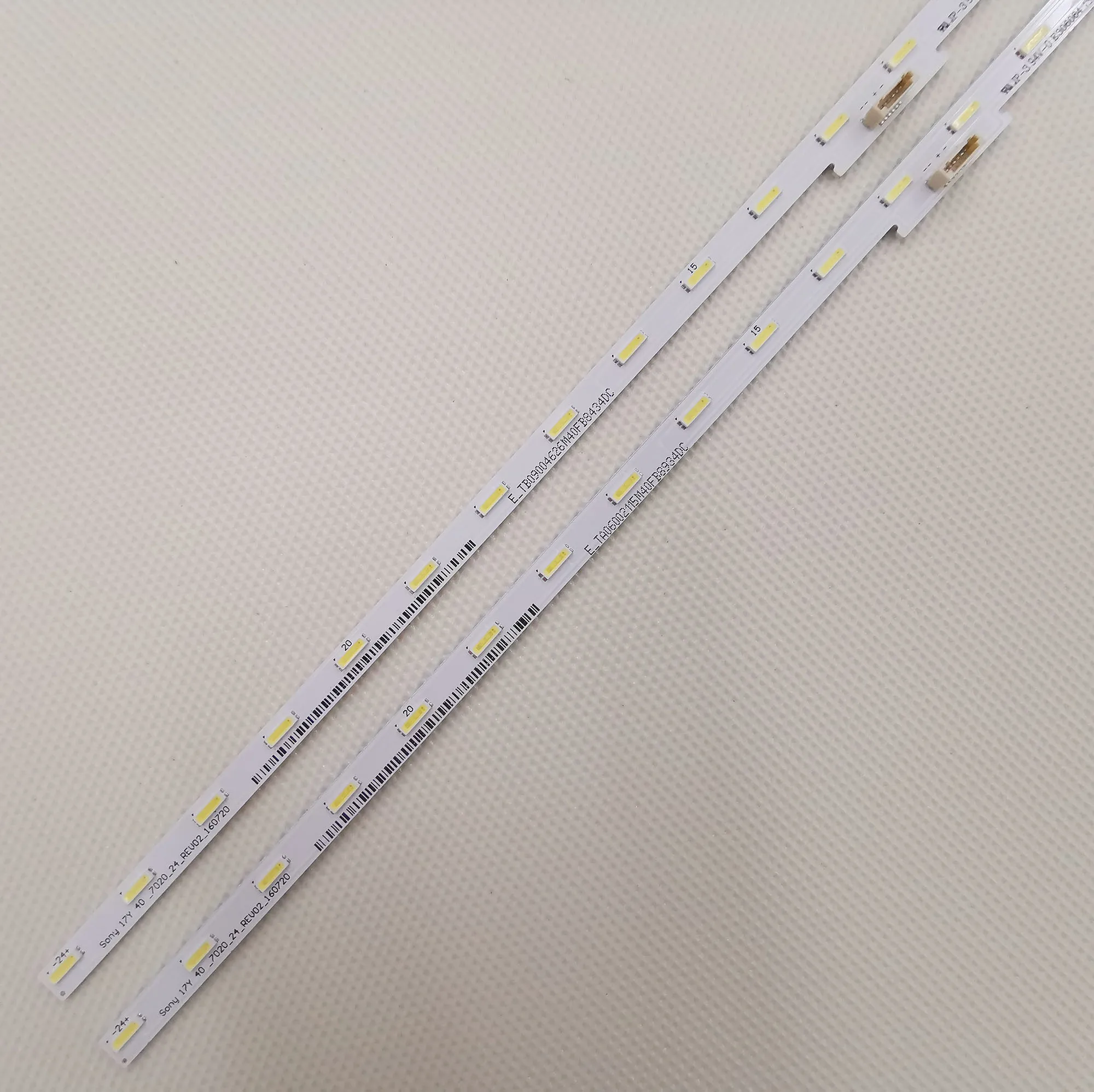 10 Pieces New Original 24LED 432mm LED backlight strip for TV SONY 17Y 40_7020_24 E303084 4-596-425 KDL-40WE663 40WE665
10 Pieces New Original 24LED 432mm LED backlight strip for TV SONY 17Y 40_7020_24 E303084 4-596-425 KDL-40WE663 40WE665