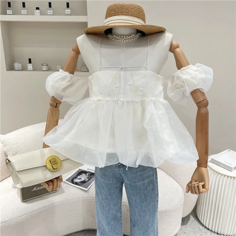 Niche Design New Women's Clothing Summer 2021 Fashion Design Sense White Shirt Puff Sleeve Fluffy Suspender Top Doll Shirt
Niche Design New Women's Clothing Summer 2021 Fashion Design Sense White Shirt Puff Sleeve Fluffy Suspender Top Doll Shirt