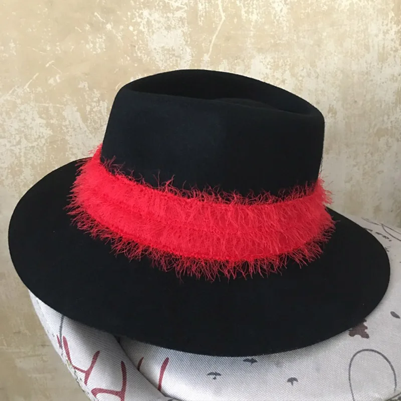 2019 New Women Fedora Hat Wide Brim Wool Felt Hat Floppy Warm Winter Black Trilby Hat Ribbon Band Church Hat Wedding Jazz Hat
2019 New Women Fedora Hat Wide Brim Wool Felt Hat Floppy Warm Winter Black Trilby Hat Ribbon Band Church Hat Wedding Jazz Hat