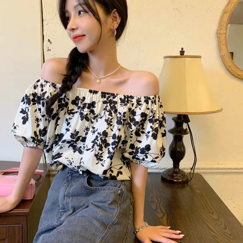 Chiffon Shirts Women Sweet Wild Floral Print Off Shoulder Blouses Sexy Slash Neck Short Sleeves Beach Blouses Ladies Clothing
Chiffon Shirts Women Sweet Wild Floral Print Off Shoulder Blouses Sexy Slash Neck Short Sleeves Beach Blouses Ladies Clothing