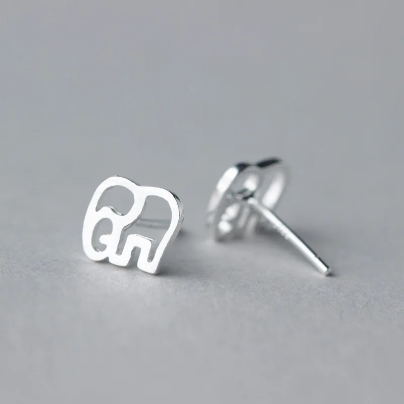 MEYRROYU 925 Sterling Silver Hollow Long-nosed Elephants Smooth Stud Earrings For Girls Sweet Jewelry Accessories Bông Tai Bạc
MEYRROYU 925 Sterling Silver Hollow Long-nosed Elephants Smooth Stud Earrings For Girls Sweet Jewelry Accessories Bông Tai Bạc