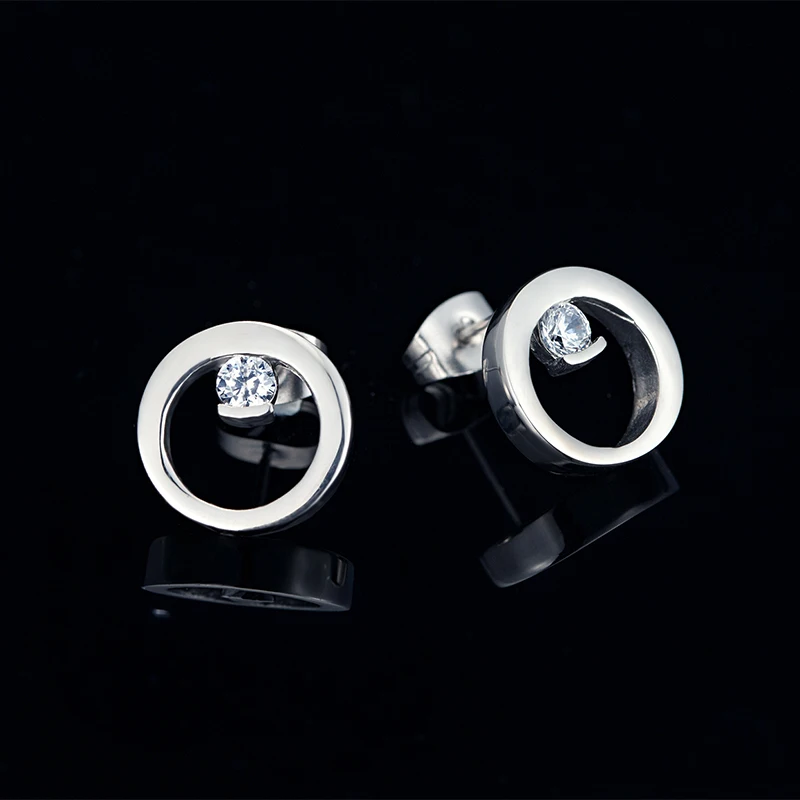 round Korean stainless steel Ear studs woman simple men temperament small zircon earrings mini personality Ear rings jewelry Hot
round Korean stainless steel Ear studs woman simple men temperament small zircon earrings mini personality Ear rings jewelry Hot