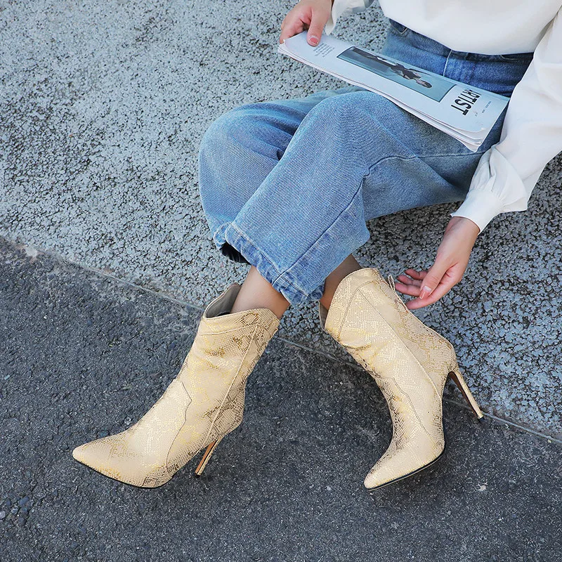 Asumer plus size 34-43 fashion ankle boots for women pointed toe zip thin heels ladies prom boots elegant autumn winter boots
Asumer plus size 34-43 fashion ankle boots for women pointed toe zip thin heels ladies prom boots elegant autumn winter boots