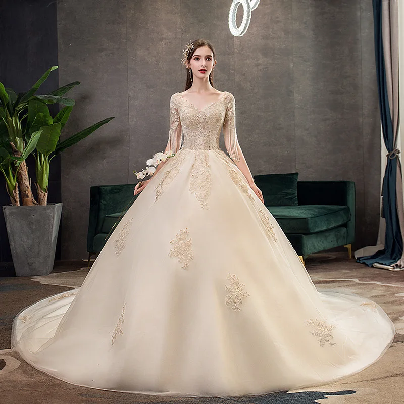 2020 Princess Champagne Wedding Dresses Sleeved Beach Bridal Gowns Muslim Gorgeous Dress With Long Train Plus Size
2020 Princess Champagne Wedding Dresses Sleeved Beach Bridal Gowns Muslim Gorgeous Dress With Long Train Plus Size