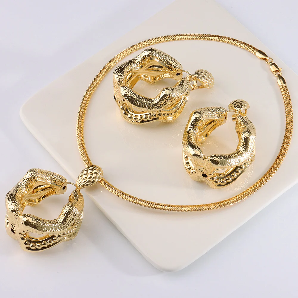 Fashion Jewelry Set For Women Earrings Pendant 2021 New Design Necklace Lady Party Luxury Quality Jewelry Girls Christmas Gifts
Fashion Jewelry Set For Women Earrings Pendant 2021 New Design Necklace Lady Party Luxury Quality Jewelry Girls Christmas Gifts