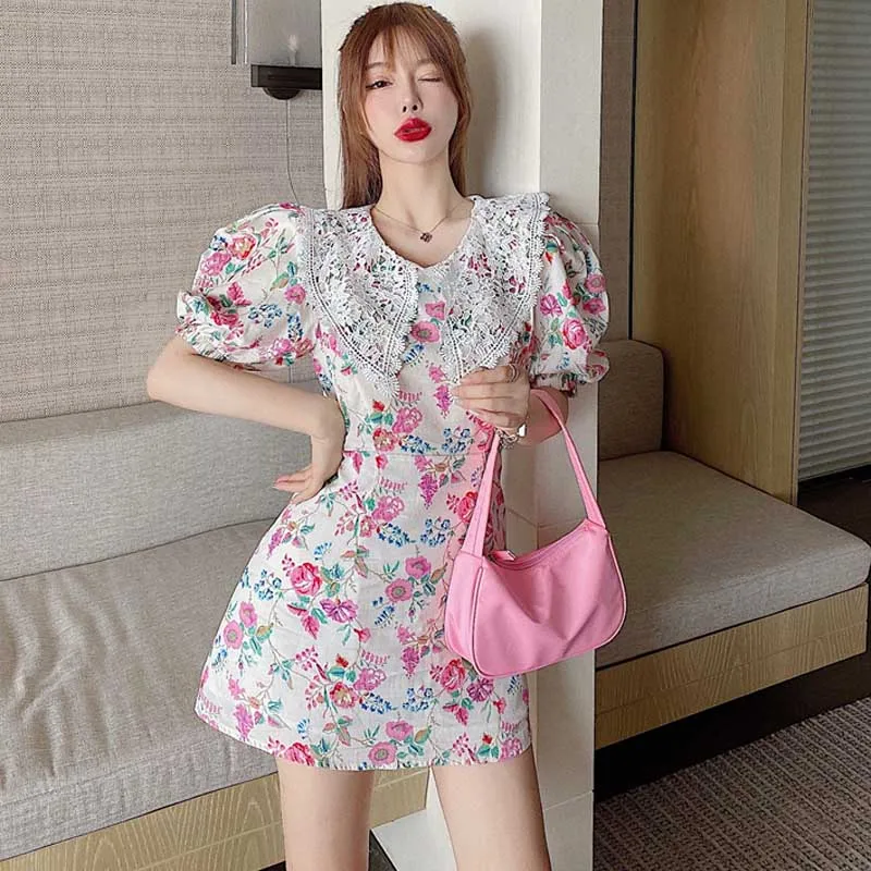 2021 Fashion Slim Floral Dress Vintage French Women Party Holiday Dresses Korean One-Piece Elegant Lady Dress Summer Mini Dress
2021 Fashion Slim Floral Dress Vintage French Women Party Holiday Dresses Korean One-Piece Elegant Lady Dress Summer Mini Dress