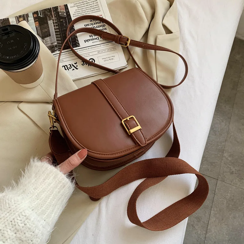 Hot sale women's messenger bag Multicolor PU women's saddle bag retro shell bag shoulder messenger bag Broadband handbag 
Hot sale women's messenger bag Multicolor PU women's saddle bag retro shell bag shoulder messenger bag Broadband handbag