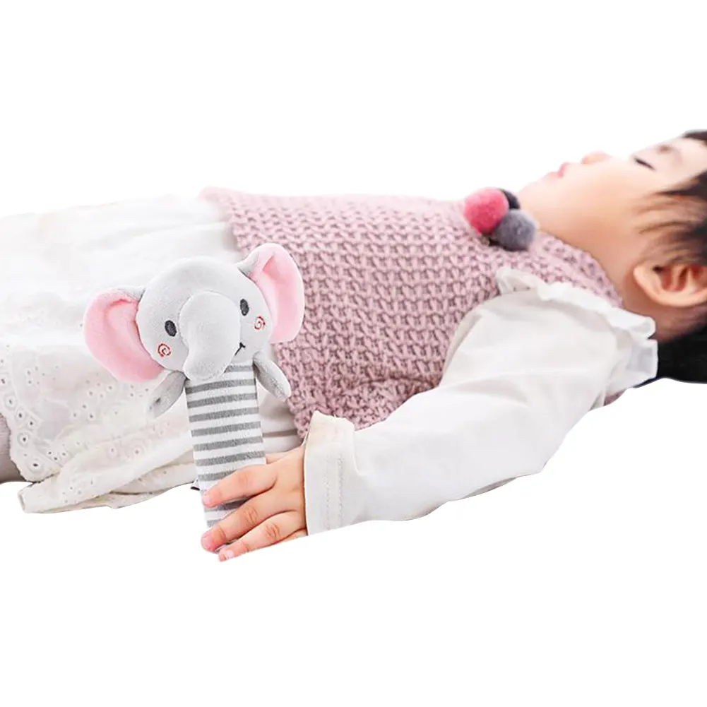 Handbell to soothe hand grab animal BB stick baby baby puppet doll toy newborn 
Handbell to soothe hand grab animal BB stick baby baby puppet doll toy newborn