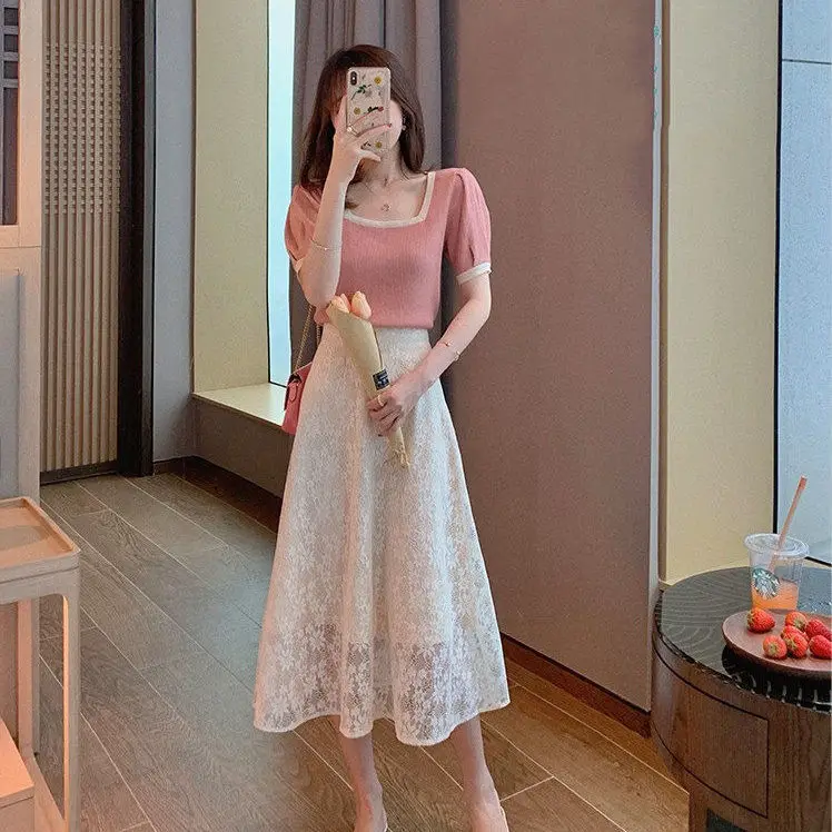 Retro little fragrance can be salt and sweet half skirt two-piece suit women's 2021 summer fashion with foreign style skirt suit
Retro little fragrance can be salt and sweet half skirt two-piece suit women's 2021 summer fashion with foreign style skirt suit
