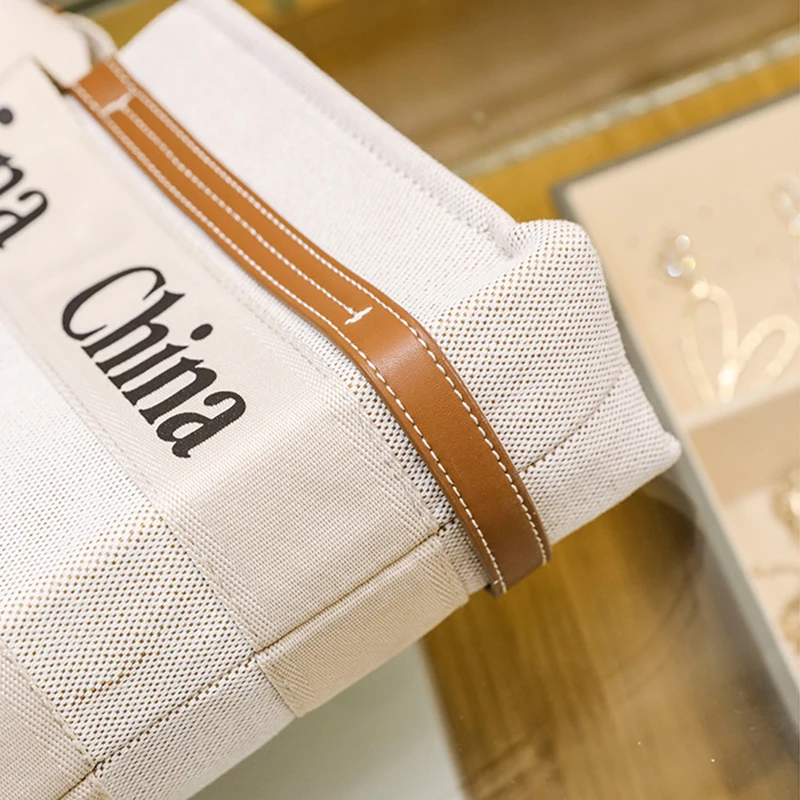 2021 Hit Trend Fashion Women Luxury Designer Handbag Canvas Women's Bag Shoulder High Quality Tote Bag Ladies Top Handle
2021 Hit Trend Fashion Women Luxury Designer Handbag Canvas Women's Bag Shoulder High Quality Tote Bag Ladies Top Handle