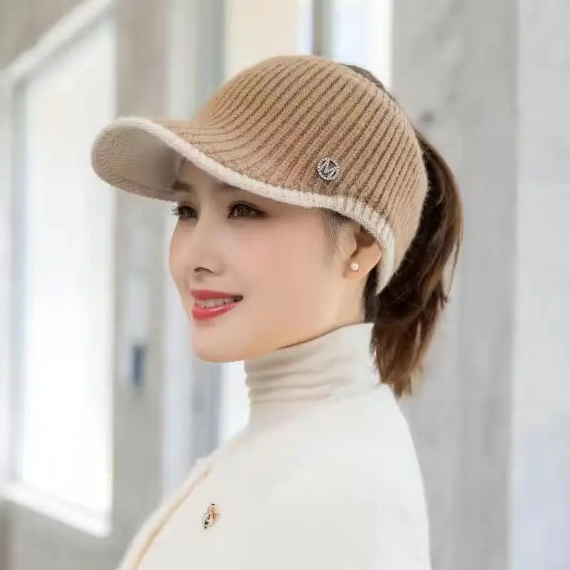 Han edition leisure fashion female knitting hat empty hat season warm cap no dew horsetail outdoor tide
Han edition leisure fashion female knitting hat empty hat season warm cap no dew horsetail outdoor tide
