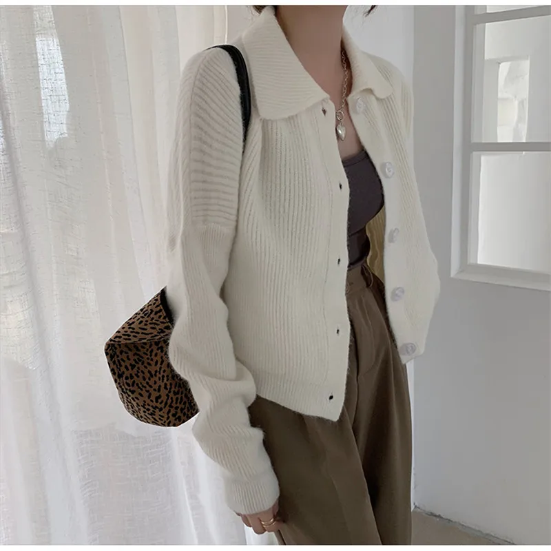 Кардиган женский вязаный, однотонный, с отложным воротником, на осень, 2021
Кардиган женский вязаный, однотонный, с отложным воротником, на осень, 2021