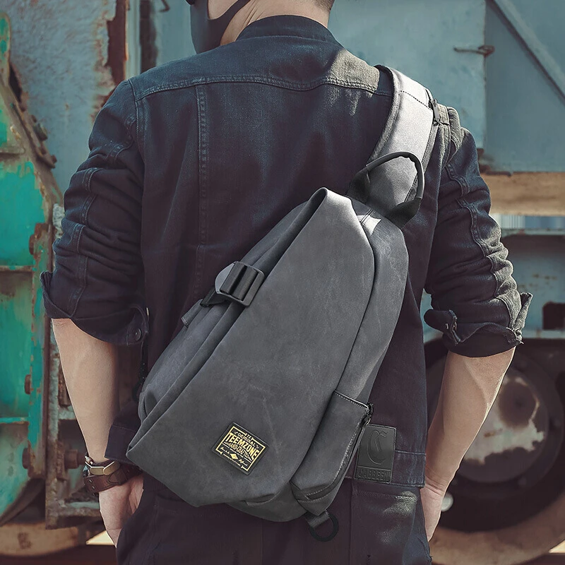 Men's single-shoulder cross-body bag large capacity outdoor leisure chest bag simple cool leather satchel USB charging pack
Men's single-shoulder cross-body bag large capacity outdoor leisure chest bag simple cool leather satchel USB charging pack