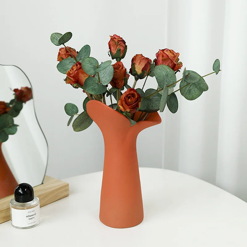 Morandi Ceramic Vase Flower Arrangement Dried Flower Container Living Room Table Decor Ornaments Home Decoration Accessories
Morandi Ceramic Vase Flower Arrangement Dried Flower Container Living Room Table Decor Ornaments Home Decoration Accessories