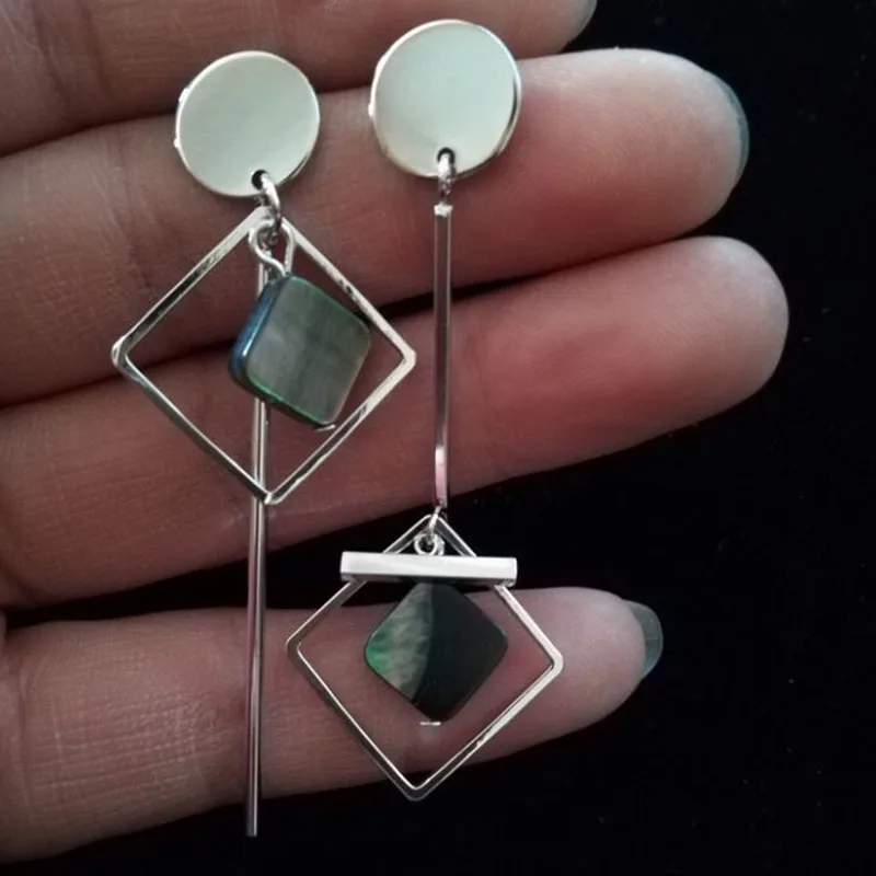 New Fashion Round Drop Korean Heart Earrings Geometric Long Asymmetry Metal Acrylic Earring For Women Wedding 2021 Jewelry
New Fashion Round Drop Korean Heart Earrings Geometric Long Asymmetry Metal Acrylic Earring For Women Wedding 2021 Jewelry