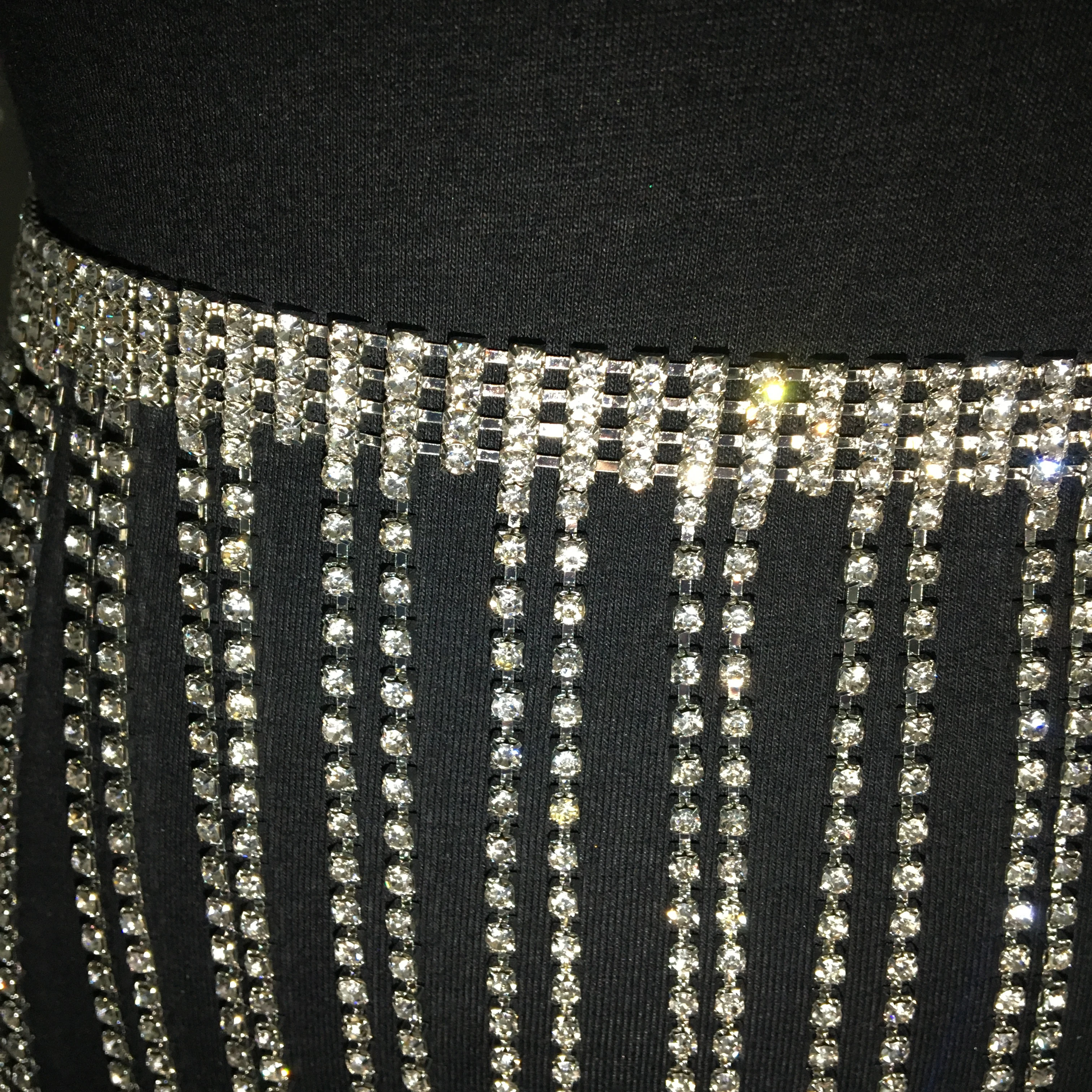 Sexy Beach Lady Accessories Multilayer Metal Chest Chain Shiny Rhinestone Tassel Waist Jewelry Fashion Night Club Body Chain Set
Sexy Beach Lady Accessories Multilayer Metal Chest Chain Shiny Rhinestone Tassel Waist Jewelry Fashion Night Club Body Chain Set