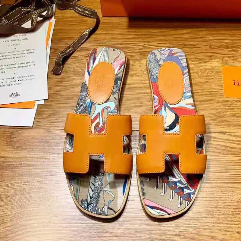 Colorful fashion summer ladies print slippers top designer hand-made luxury leather outdoor beach shoes personalized sandals
Colorful fashion summer ladies print slippers top designer hand-made luxury leather outdoor beach shoes personalized sandals