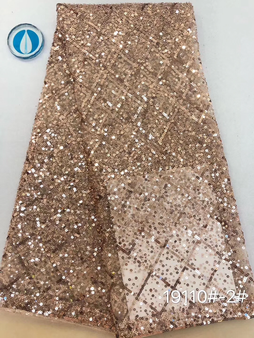 2022 high-quality African sequin lace fabric French mesh embroidery tulle lace fabric, Nigerian wedding evening dress D37571
2022 high-quality African sequin lace fabric French mesh embroidery tulle lace fabric, Nigerian wedding evening dress D37571