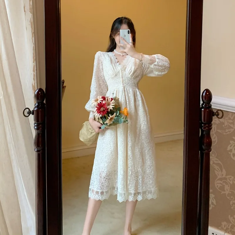 Женское кружевное платье Sannian, тонкое платье средней длины с V-образным вырезом и длинными рукавами, осень 2020 
Женское кружевное платье Sannian, тонкое платье средней длины с V-образным вырезом и длинными рукавами, осень 2020