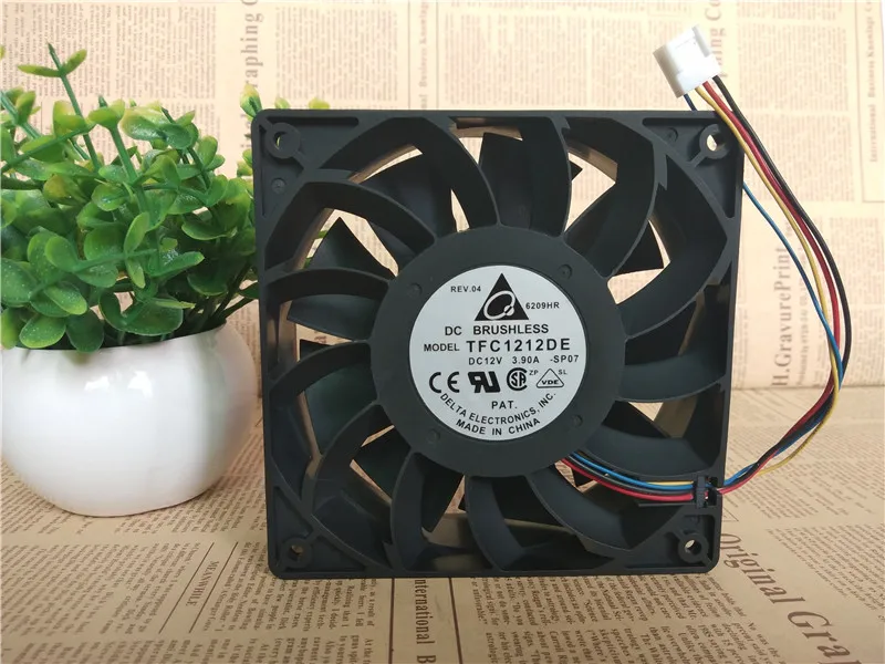 Оригинальный TFC1212DE 120x120x38 мм 12038 DC 12 В Вентилятор охлаждения с двумя шарикоподшипниками для биткоина мощный серверный ПК чехол охлаждающий вентилятор
Оригинальный TFC1212DE 120x120x38 мм 12038 DC 12 В Вентилятор охлаждения с двумя шарикоподшипниками для биткоина мощный серверный ПК чехол охлаждающий вентилятор