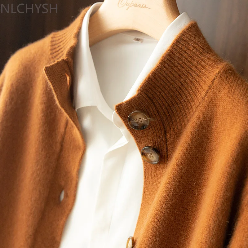 Autumn and Winter 100% Wool Cashmere Sweater Women's Self-Cultivation Half High Neck Cardigan Warm Knitted Sweater Women 
Autumn and Winter 100% Wool Cashmere Sweater Women's Self-Cultivation Half High Neck Cardigan Warm Knitted Sweater Women