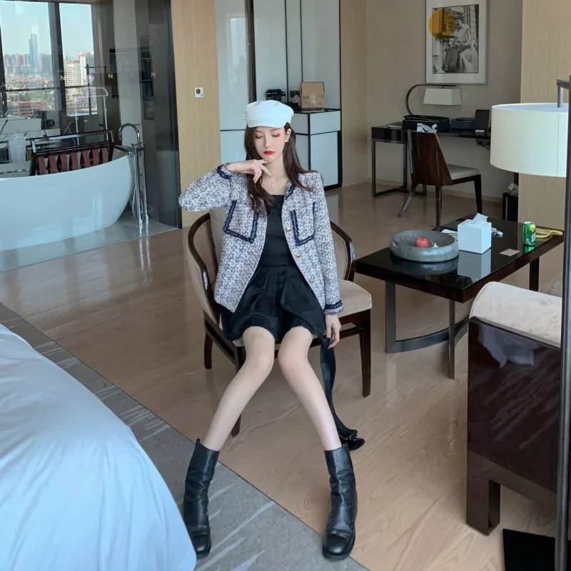 Euro Long Sleeve Single Breasted O-Neck Mixed Colors Womens Tweed Jackets Fashion Qualities Tassel Slim Female Outerwear Coats
Euro Long Sleeve Single Breasted O-Neck Mixed Colors Womens Tweed Jackets Fashion Qualities Tassel Slim Female Outerwear Coats