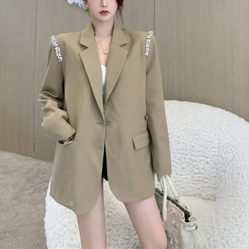 Женская куртка со стразами однотонная с длинным рукавом большого размера модная
