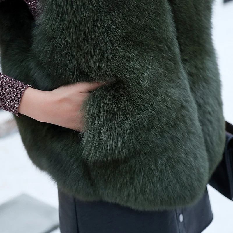 Haining 2020 Korean fashion new style whole skin fox fur vest female short vest fur coat
Haining 2020 Korean fashion new style whole skin fox fur vest female short vest fur coat