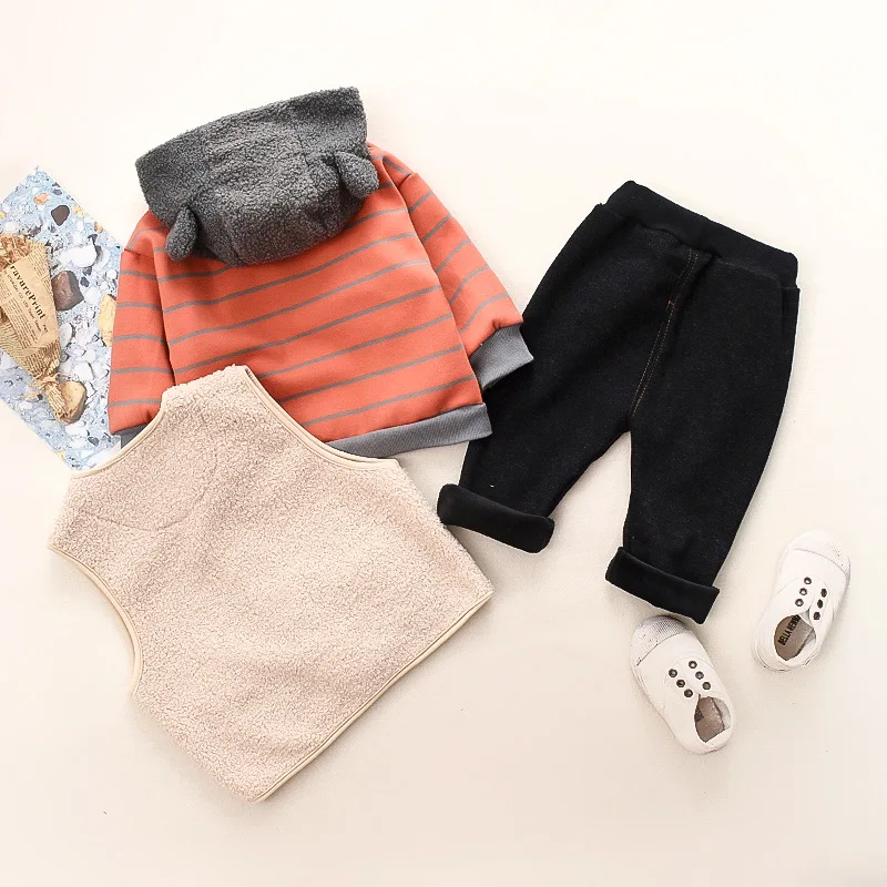 Baby Boys Girls Autumn Winter 3Pcs Clothing Sets Vest + Hoodies +Pants Plus Velvet Suits Children Warm Toddler Tracksuits
Baby Boys Girls Autumn Winter 3Pcs Clothing Sets Vest + Hoodies +Pants Plus Velvet Suits Children Warm Toddler Tracksuits