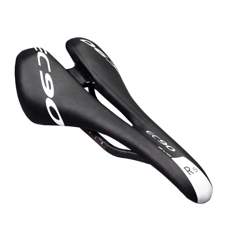 New design Hollow 168g full carbon fiber EVA sponge weight mtb road bicycle saddle
New design Hollow 168g full carbon fiber EVA sponge weight mtb road bicycle saddle