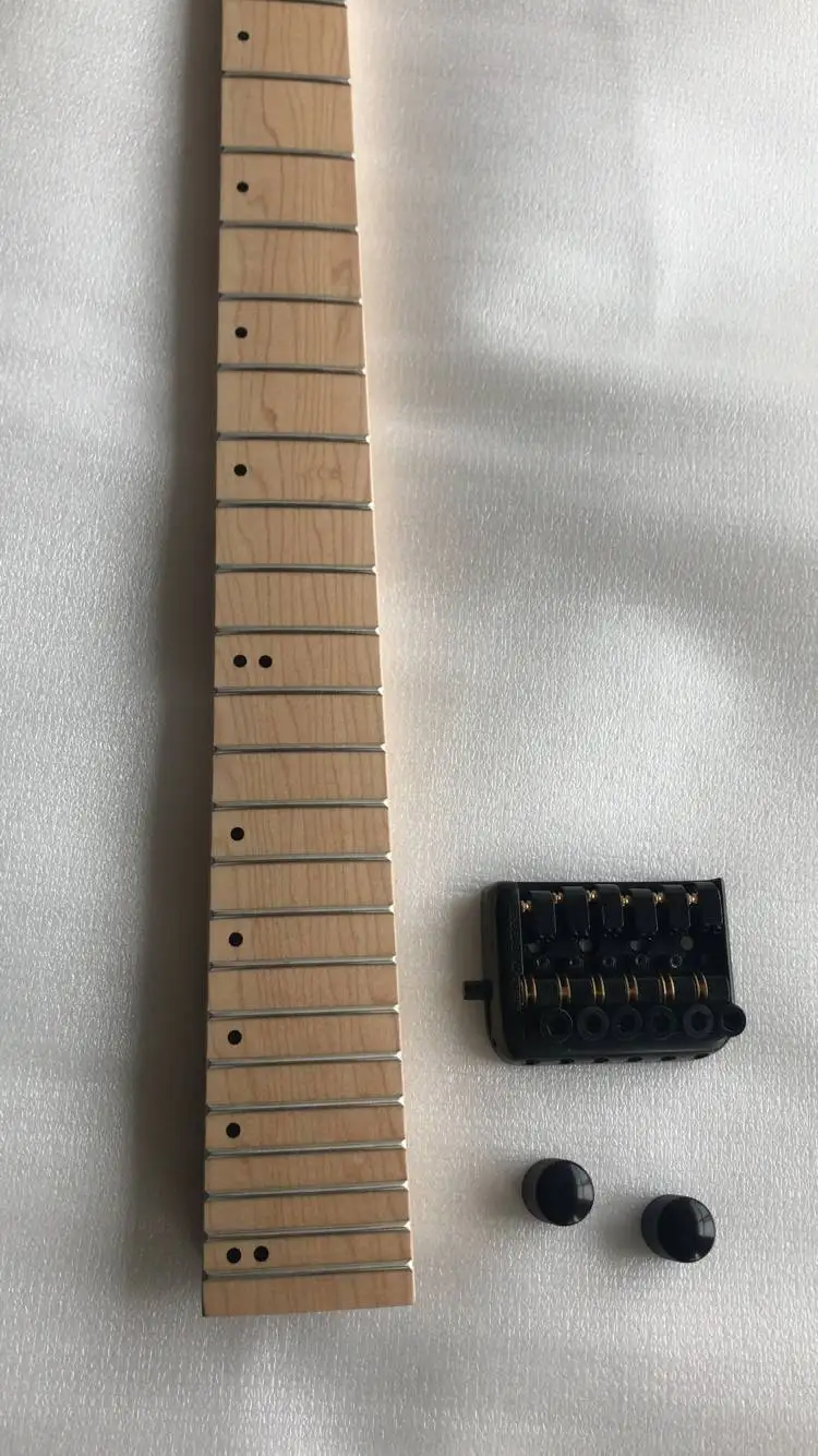 Headless Boden Electric Guitar's Maple Straight Neck, Tremolo Tailpiece, Black Knobs, Black Strap Buckle, Black Locking Nut
Headless Boden Electric Guitar's Maple Straight Neck, Tremolo Tailpiece, Black Knobs, Black Strap Buckle, Black Locking Nut
