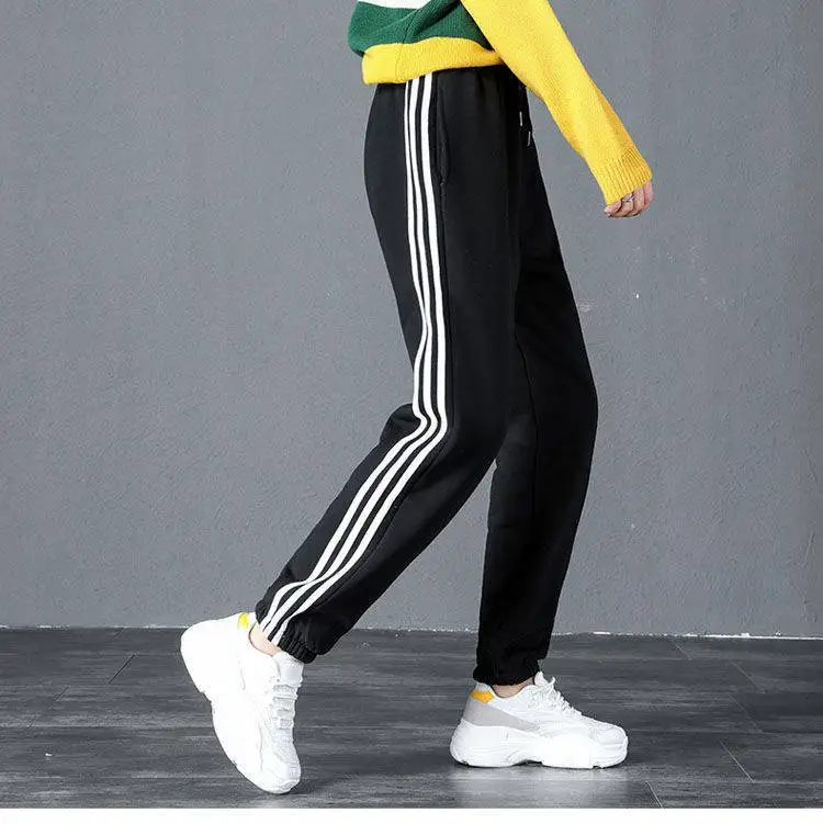 Lamb velvet cashmere winter plus velvet padded plus size warm casual belts sweatpants women baggy
Lamb velvet cashmere winter plus velvet padded plus size warm casual belts sweatpants women baggy