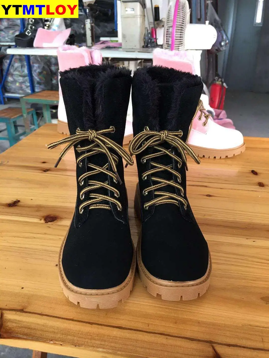 HOT Snow Boots Women High Quality Lace Up Thick Fur Warm Boots Female Shoes Fashion Women Ankle Boots Botas Mujer New Winter
HOT Snow Boots Women High Quality Lace Up Thick Fur Warm Boots Female Shoes Fashion Women Ankle Boots Botas Mujer New Winter
