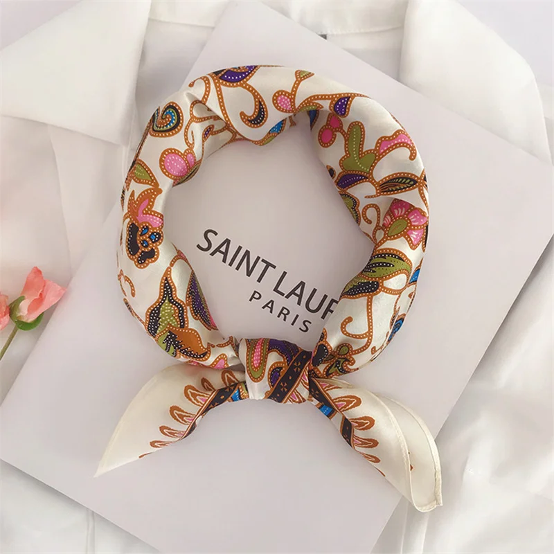 53CM 100% Mulberry Pure Silk Scarf For Ladies Boho Flowers Print Square Scarves Small Head Handkerchief Wholesale Hijab Wraps
53CM 100% Mulberry Pure Silk Scarf For Ladies Boho Flowers Print Square Scarves Small Head Handkerchief Wholesale Hijab Wraps