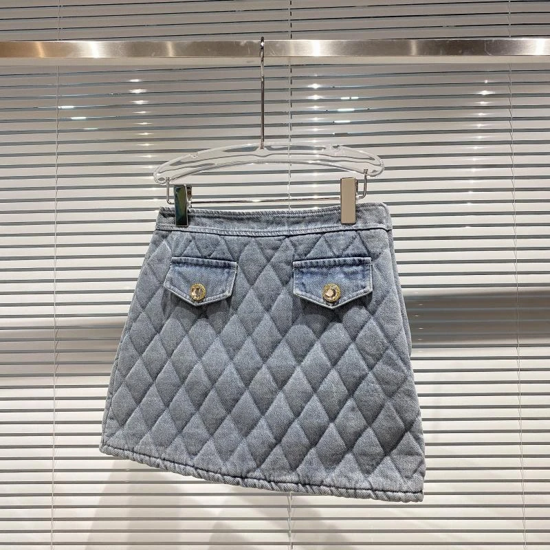 2020 New Streetwear 2 Piece Skirt Set Winter Fashion thick Diamond Buttons Denim Jacket + Double Pocket Hip Skirt suits TZ591
2020 New Streetwear 2 Piece Skirt Set Winter Fashion thick Diamond Buttons Denim Jacket + Double Pocket Hip Skirt suits TZ591