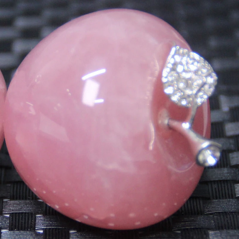 1Pcs Natural Rose Quartz Pink Apple For Couple Decorations Home Decoration Study Room Decoration DIY Gift 
1Pcs Natural Rose Quartz Pink Apple For Couple Decorations Home Decoration Study Room Decoration DIY Gift