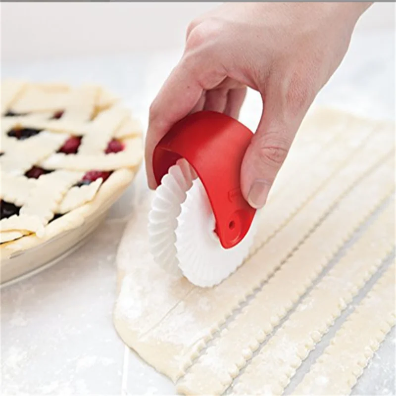 New Manual Cutting Wheel Roller Pastry Biscuit Dough Cutter Kitchen Household Baking Tools Kichen Accessories Kitchen Tools
New Manual Cutting Wheel Roller Pastry Biscuit Dough Cutter Kitchen Household Baking Tools Kichen Accessories Kitchen Tools